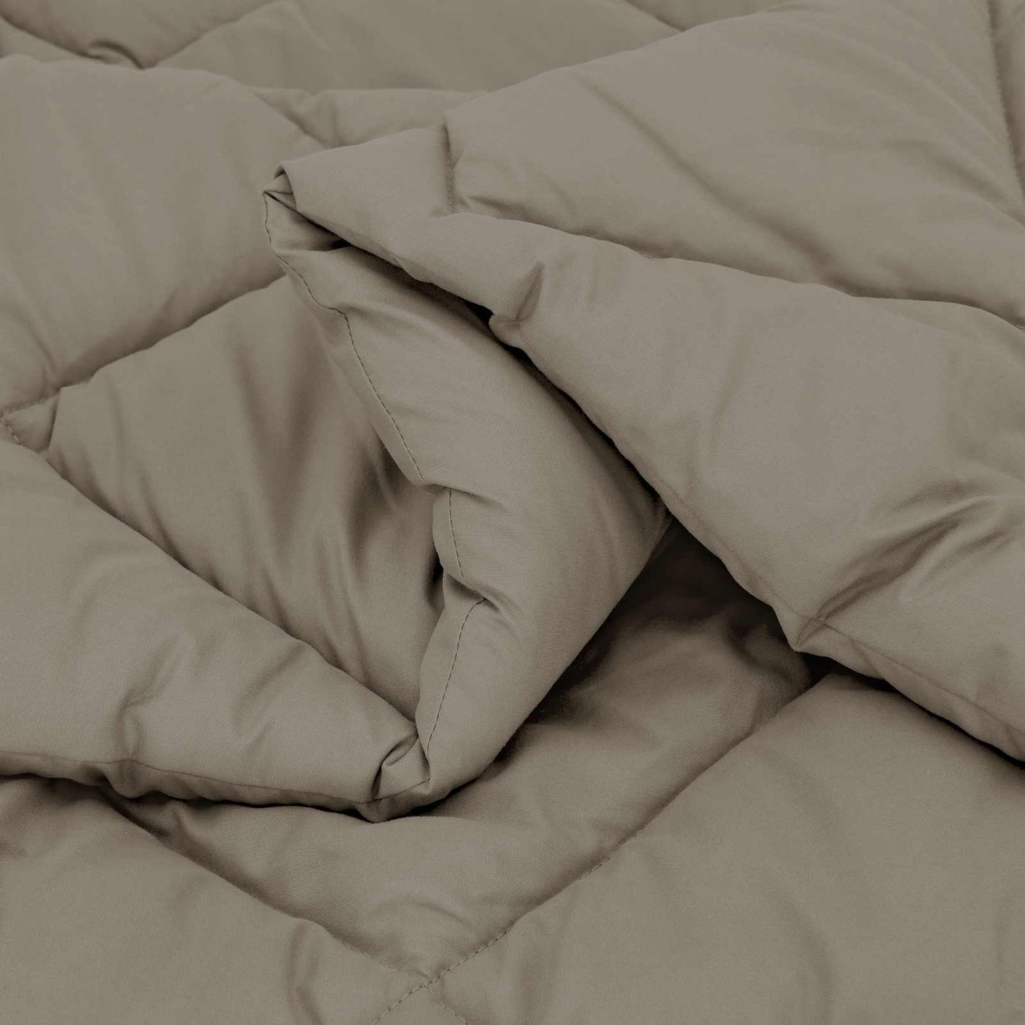 Winter Duvet 220 x 240 cm 450 gsm Microfiber (100% Polyester)