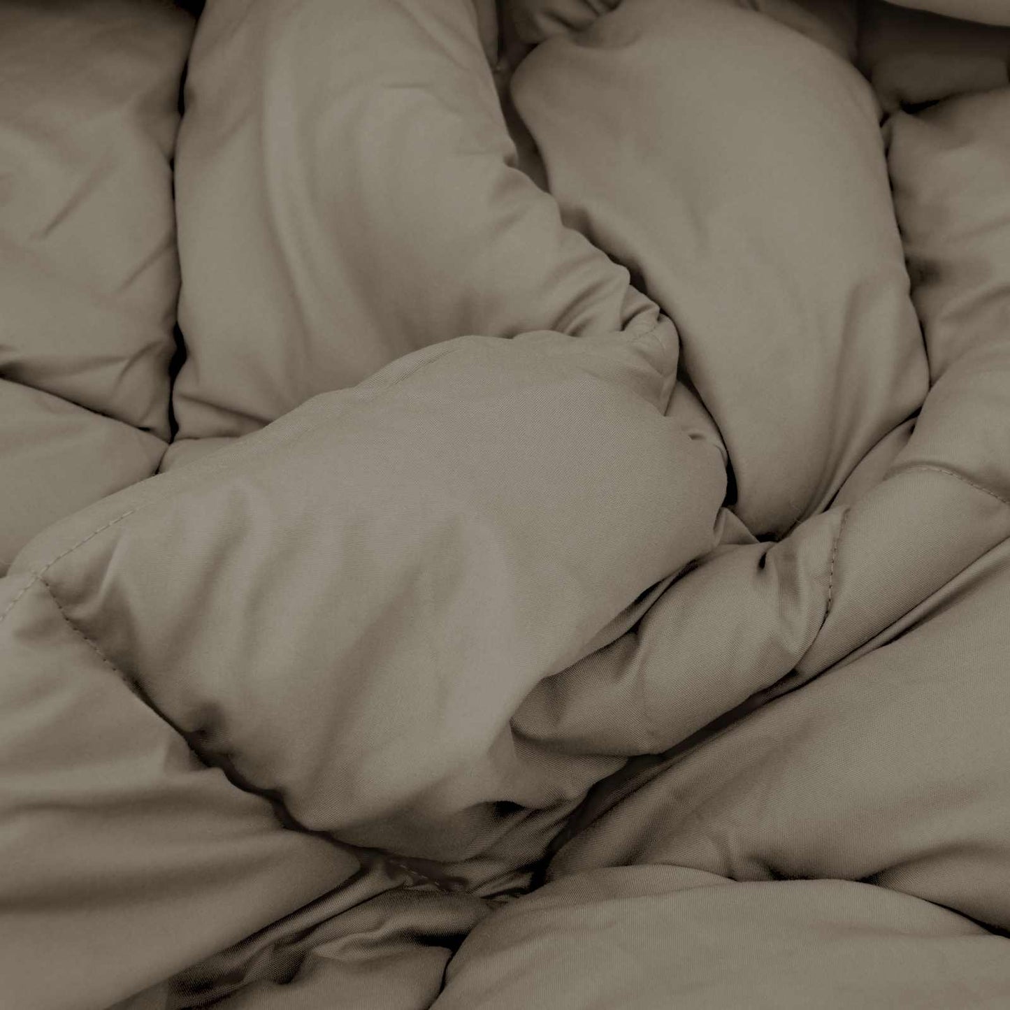 Winter Duvet 200 x 240 cm 450 gsm Microfiber (100% Polyester)